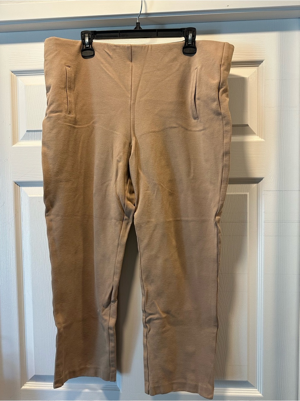 Chico's Cropped Ponte Pants in Tan